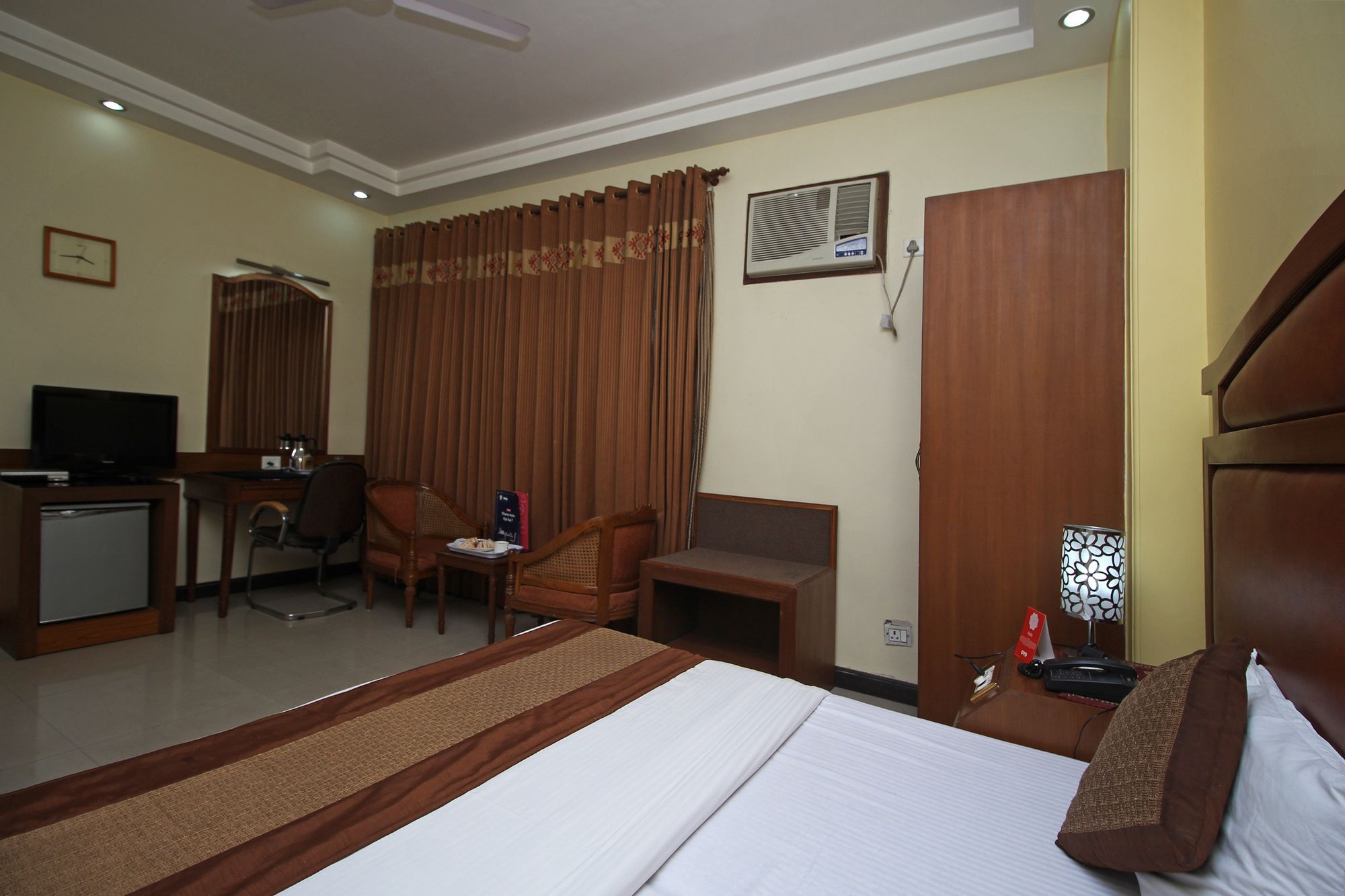 Hotel Oyo 6589 Shubhdeep Aashiyana à Gurgaon Extérieur photo